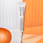 Beldora +V9 Pro-Gen Activator Brightening Expert +Anti-Wrinkle -[Brighter and smoother] Brightens skin tone and improves fine lines. Formulated with brightening active vitamins, niacinamide and peptide to provide dullness reducing and wrinkle reducing benefits Directions : Use after essence/serum. Take an appropriate amount of the activator and apply onto your face.